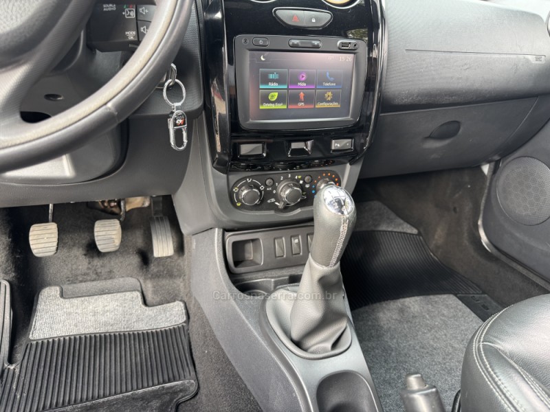 DUSTER 1.6 DYNAMIQUE 4X2 16V FLEX 4P MANUAL - 2017 - CASCA