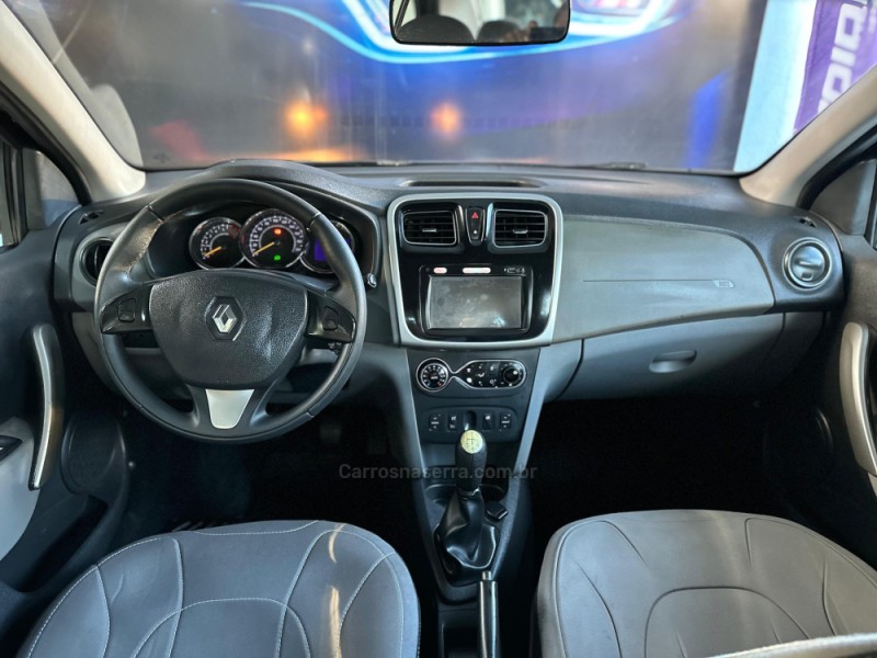 LOGAN 1.6 EXPRESSION 16V FLEX 4P MANUAL - 2014 - NOVO HAMBURGO