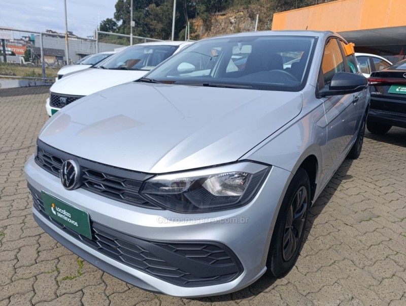 POLO 1.0 MPI TRACK 4P MANUAL