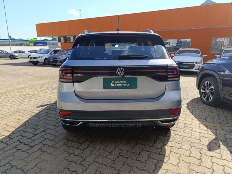 T-CROSS 1.0 COMFORTLINE TSI FLEX 4P AUTOMÁTICO - 2024 - CAXIAS DO SUL