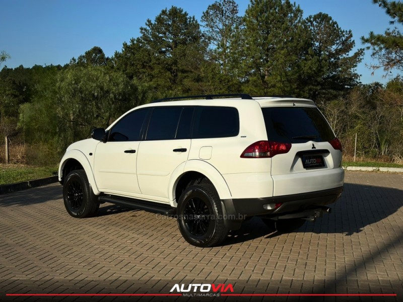 PAJERO DAKAR 3.2 4X4 16V 7 LUGARES TURBO INTERCOOLER DIESEL 4P AUTOMÁTICO - 2014 - SAPIRANGA