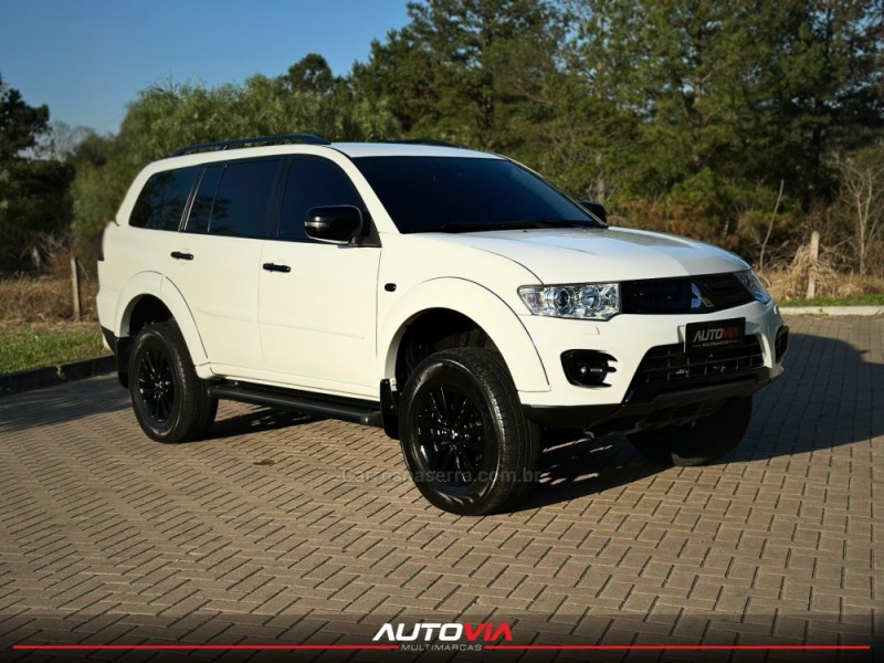 PAJERO DAKAR 3.2 4X4 16V 7 LUGARES TURBO INTERCOOLER DIESEL 4P AUTOMÁTICO - 2014 - SAPIRANGA