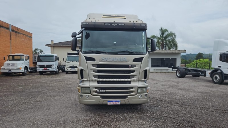R-420 A 6X4 - 2012 - FARROUPILHA
