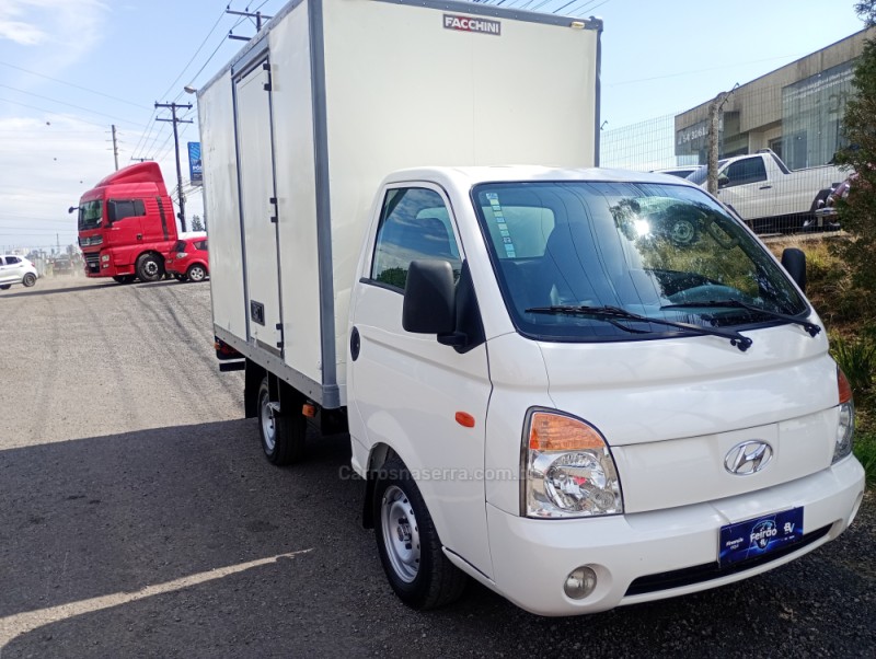 HR 2.5 LONGO BAÚ 4X2 16V 130CV TURBO INTERCOOLER DIESEL 2P MANUAL - 2011 - FARROUPILHA