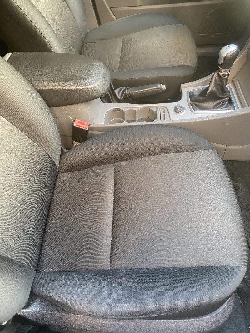 FOCUS 1.6 GLX 16V FLEX 4P MANUAL - 2012 - CAXIAS DO SUL