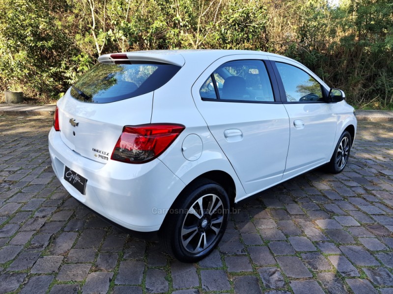 ONIX 1.4 MPFI LTZ 8V FLEX 4P MANUAL - 2013 - BENTO GONçALVES