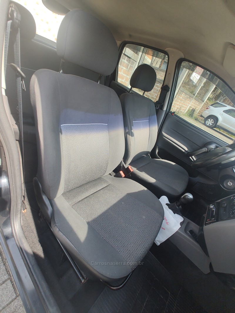 CLASSIC 1.0 MPFI LS 8V FLEX 4P MANUAL - 2013 - CANELA