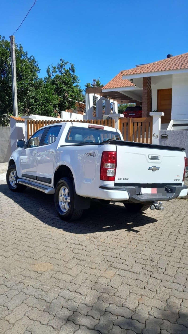 S10 2.8 LT 4X4 CD 16V TURBO DIESEL 4P MANUAL - 2014 - ESTRELA