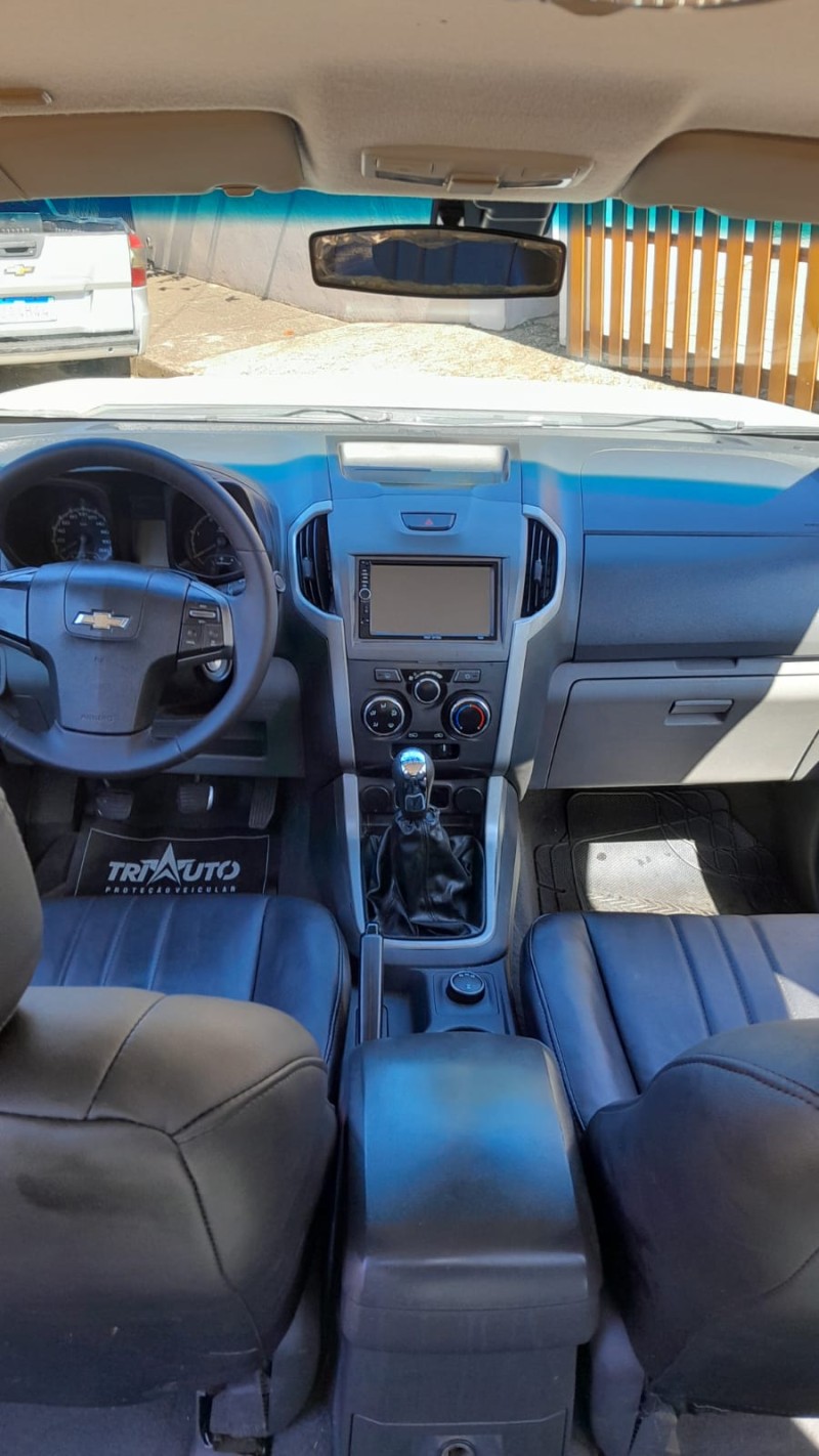 S10 2.8 LT 4X4 CD 16V TURBO DIESEL 4P MANUAL - 2014 - ESTRELA