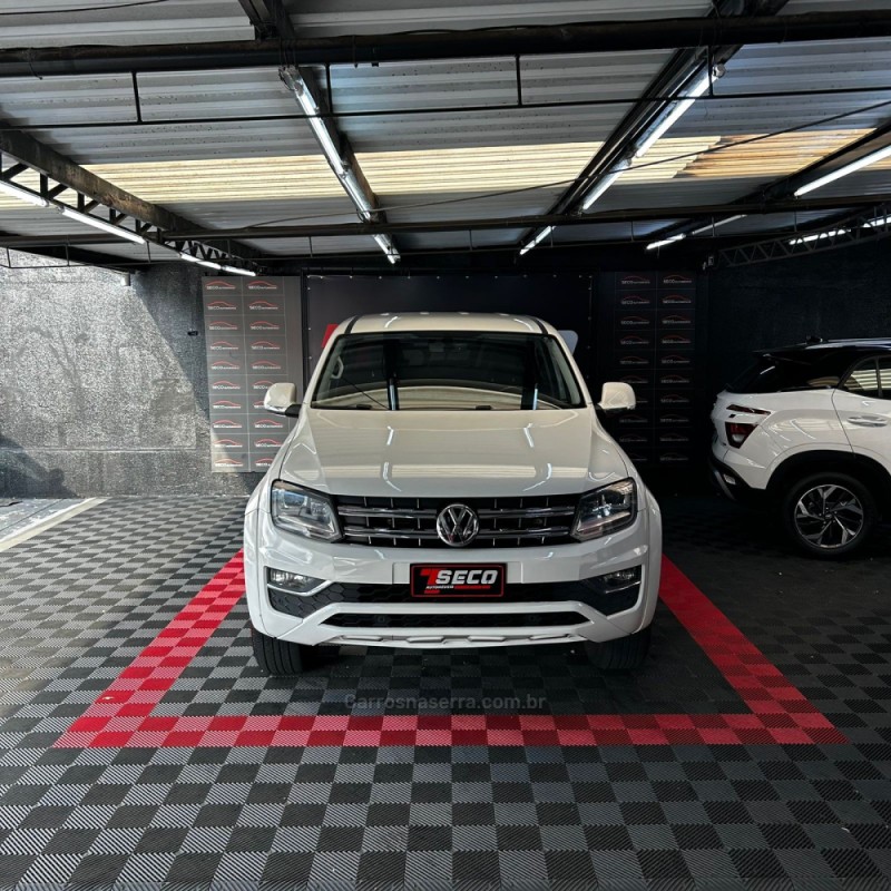 AMAROK 2.0 HIGHLINE EXTREME 4X4 CD 16V 4P AUTOMÁTICO - 2017 - PASSO FUNDO
