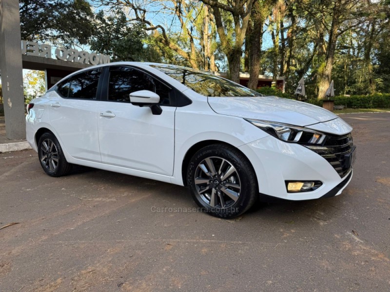 VERSA 1.6 ADVANCE 16V FLEX 4P AUTOMÁTICO - 2024 - DOIS IRMãOS