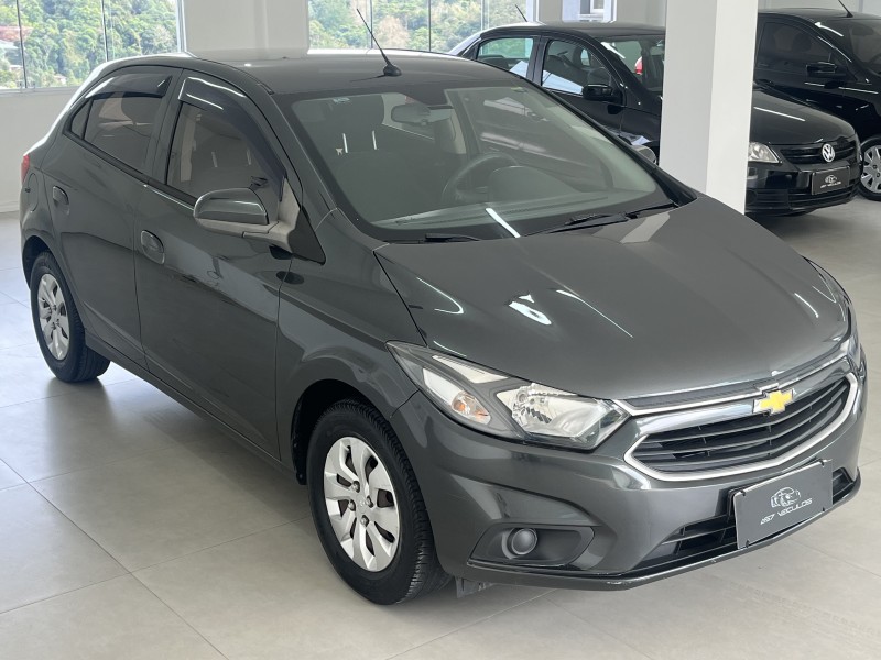 ONIX 1.0 LT PLUS 8V FLEX 4P MANUAL - 2017 - BENTO GONçALVES