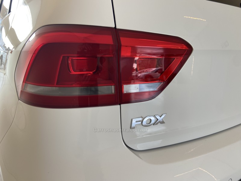 FOX 1.0 MPI COMFORTLINE 12V FLEX 4P MANUAL - 2016 - CANELA