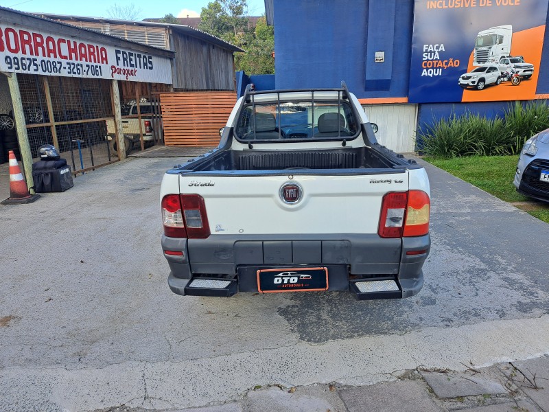STRADA 1.4 MPI TREKKING CE 8V FLEX 2P MANUAL - 2013 - FARROUPILHA