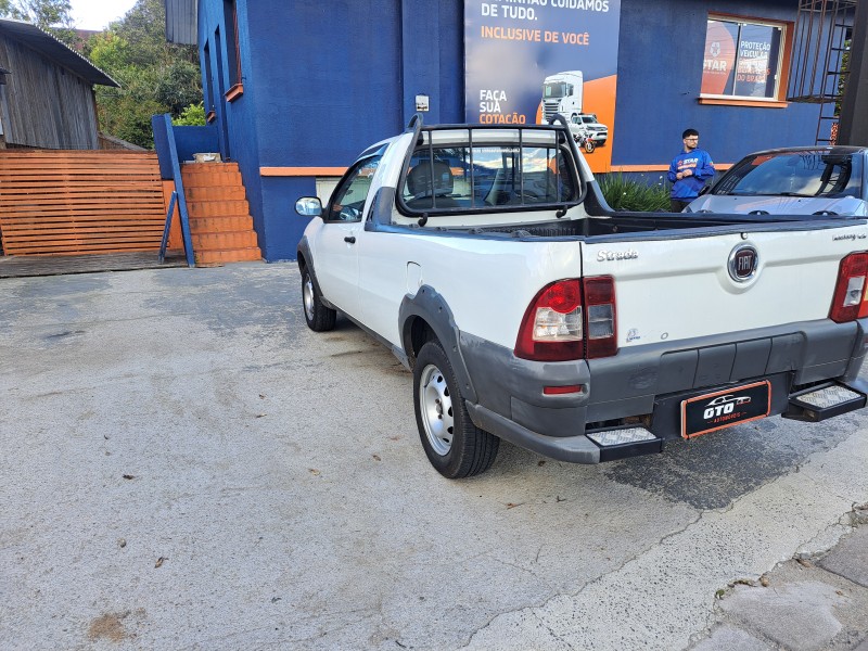 STRADA 1.4 MPI TREKKING CE 8V FLEX 2P MANUAL - 2013 - FARROUPILHA