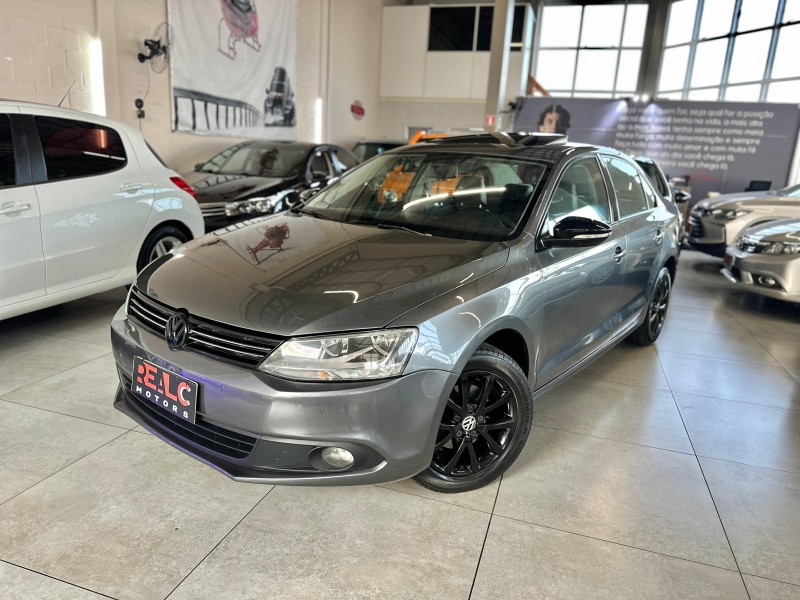 JETTA 2.0 COMFORTLINE FLEX 4P TIPTRONIC - 2013 - CAXIAS DO SUL