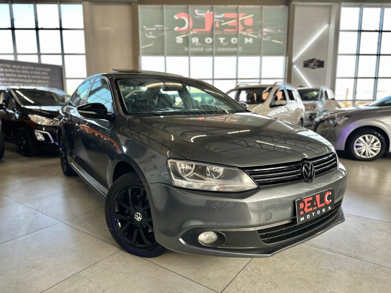 JETTA 2.0 COMFORTLINE FLEX 4P TIPTRONIC - 2013 - CAXIAS DO SUL