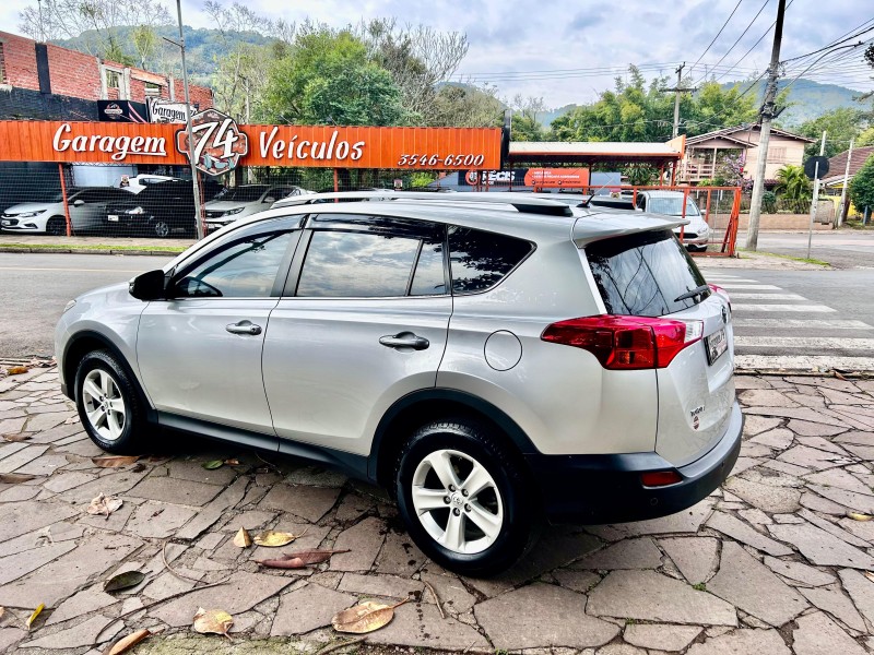 RAV4 2.0 4X2 16V GASOLINA 4P AUTOMÁTICO - 2013 - TRêS COROAS