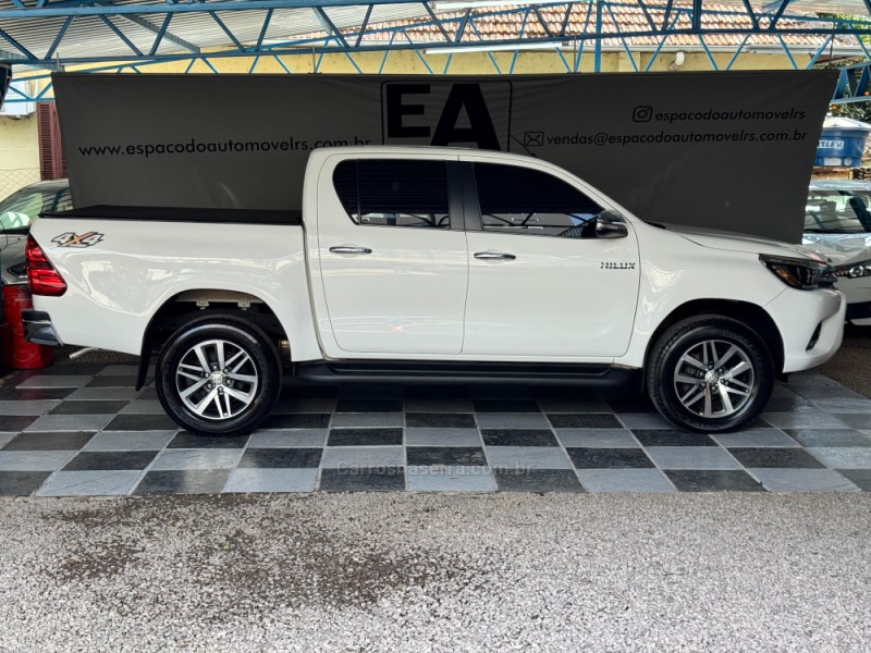 HILUX 2.8 SRX 4X4 CD 16V DIESEL 4P AUTOMÁTICO - 2017 - NOVA PRATA