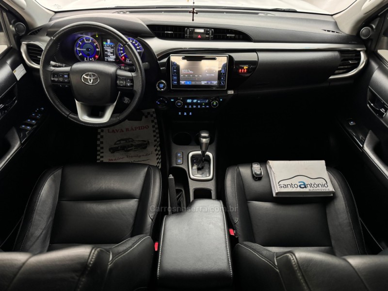 HILUX 2.8 SRX 4X4 CD 16V DIESEL 4P AUTOMÁTICO - 2017 - NOVA PRATA