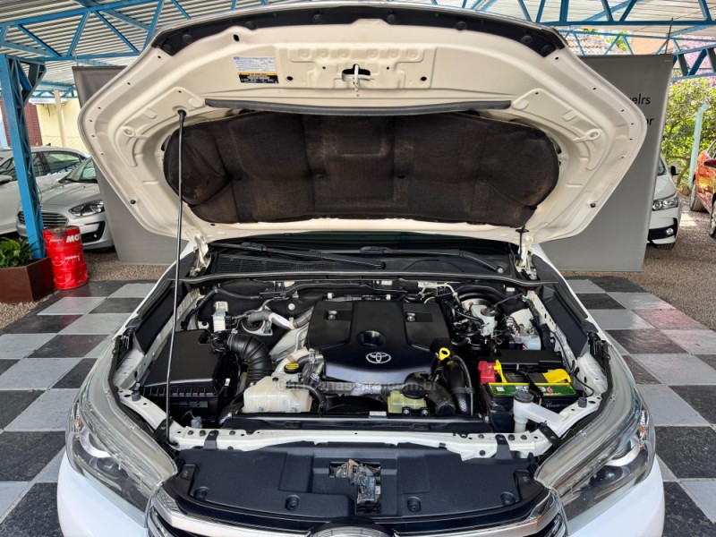 HILUX 2.8 SRX 4X4 CD 16V DIESEL 4P AUTOMÁTICO - 2017 - NOVA PRATA