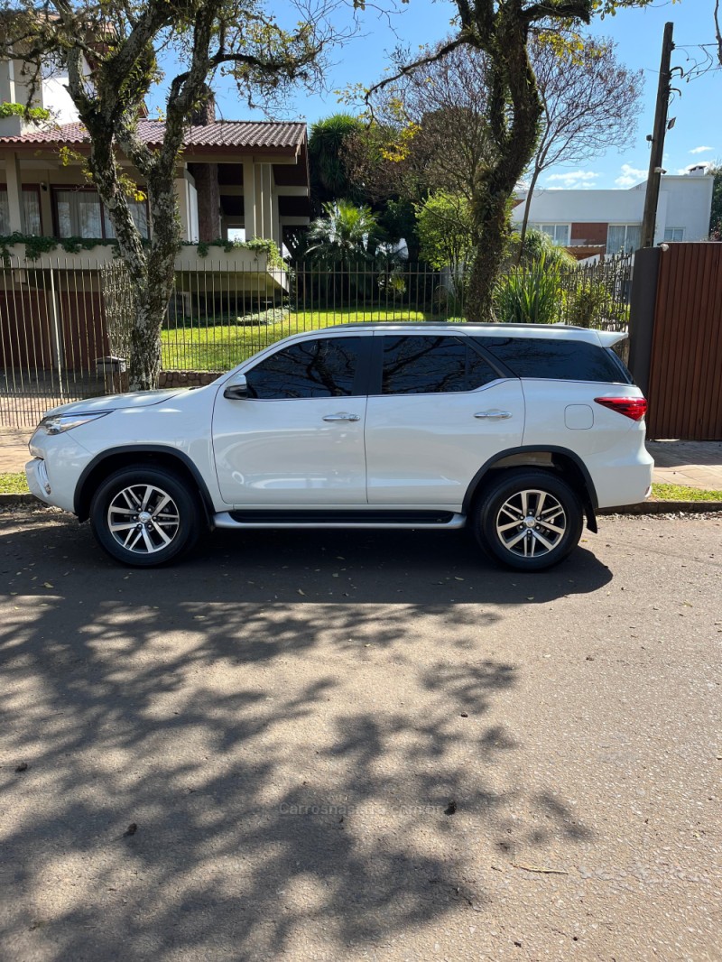 HILUX SW4 2.8 SRX 4X4 16V TURBO INTERCOOLER DIESEL 4P AUTOMÁTICO - 2020 - ERECHIM
