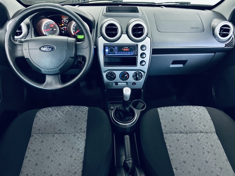 FIESTA 1.6 MPI 8V GASOLINA 4P MANUAL - 2013 - CAXIAS DO SUL