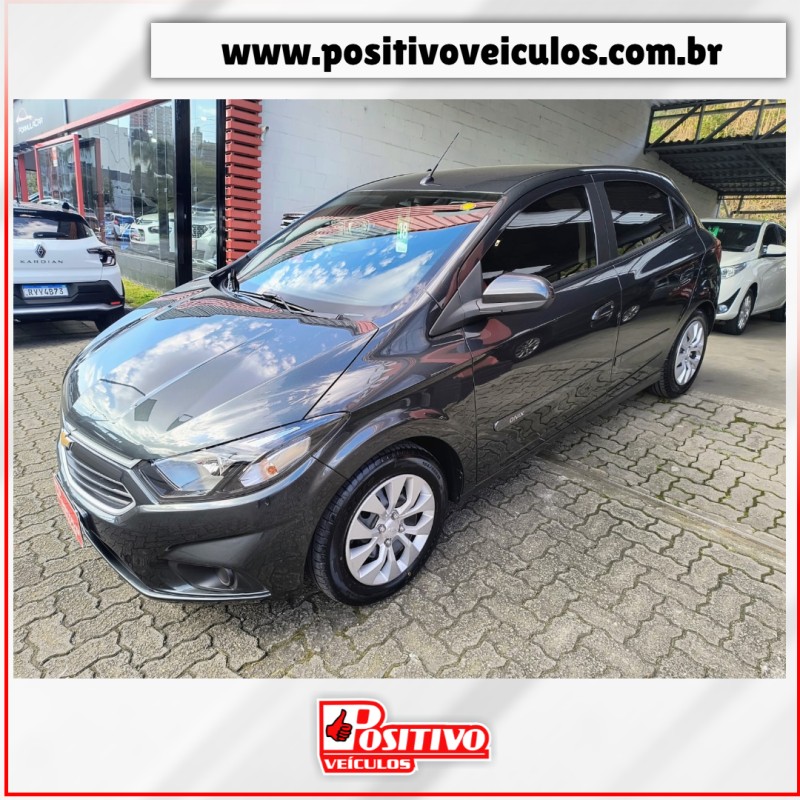 ONIX 1.4 MPFI LT 8V FLEX 4P MANUAL - 2018 - CAXIAS DO SUL