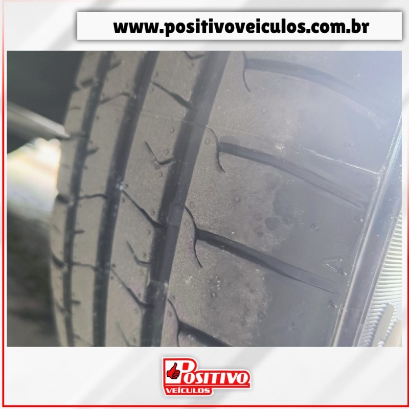ONIX 1.4 MPFI LT 8V FLEX 4P MANUAL - 2018 - CAXIAS DO SUL