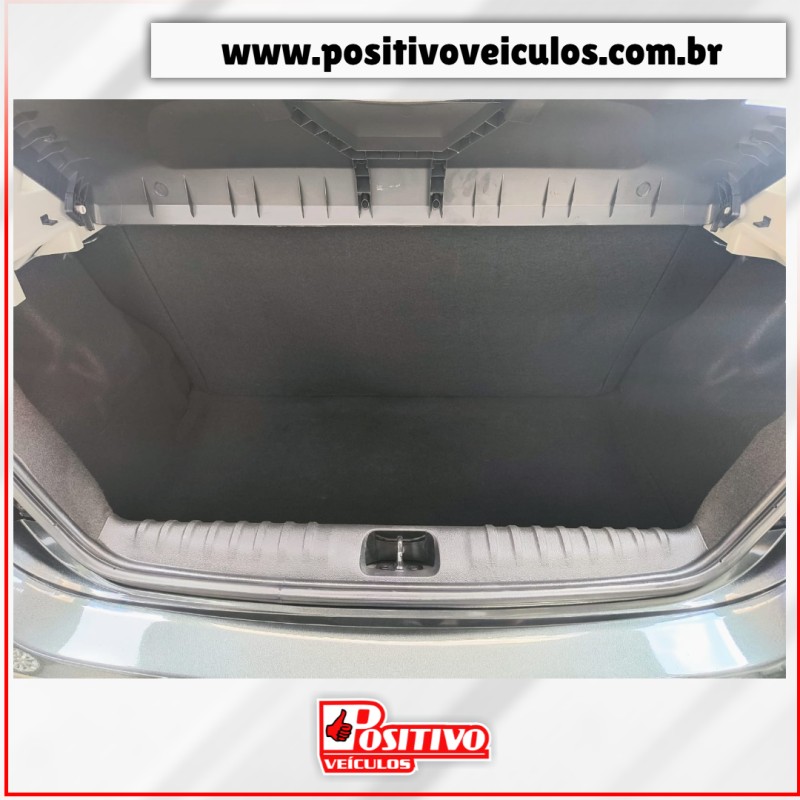 ONIX 1.4 MPFI LT 8V FLEX 4P MANUAL - 2018 - CAXIAS DO SUL