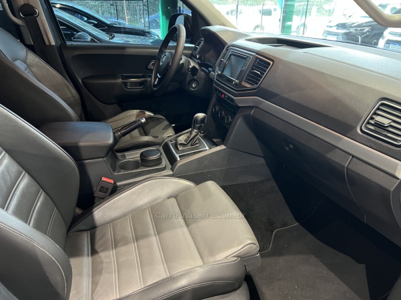 AMAROK 3.0 V6 TDI HIGHLINE CD DIESEL 4MOTION AUTOMÁTICO - 2018 - CAXIAS DO SUL