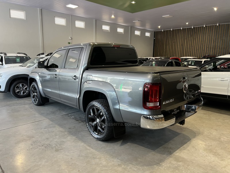 AMAROK 3.0 V6 TDI HIGHLINE CD DIESEL 4MOTION AUTOMÁTICO - 2018 - CAXIAS DO SUL