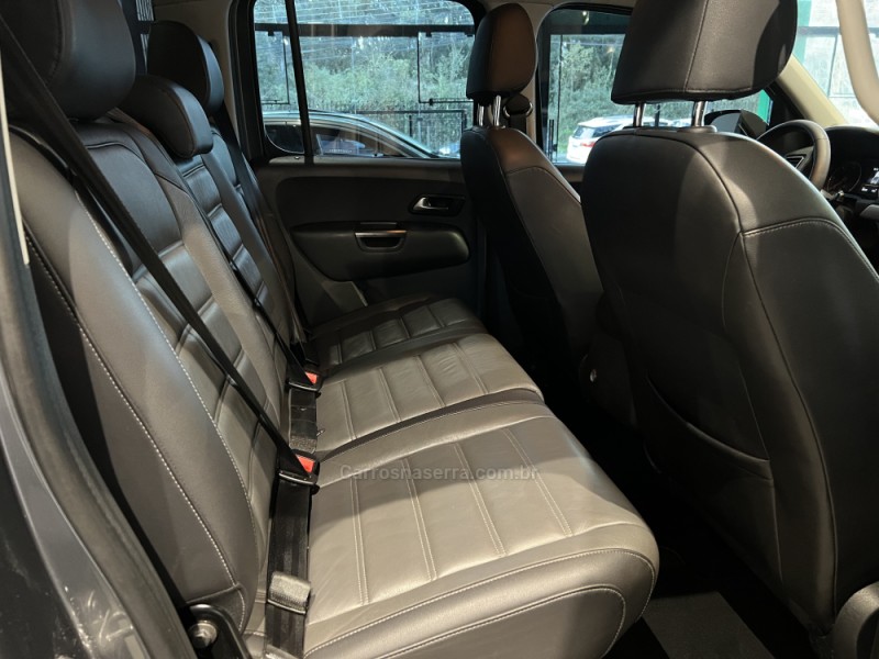 AMAROK 3.0 V6 TDI HIGHLINE CD DIESEL 4MOTION AUTOMÁTICO - 2018 - CAXIAS DO SUL