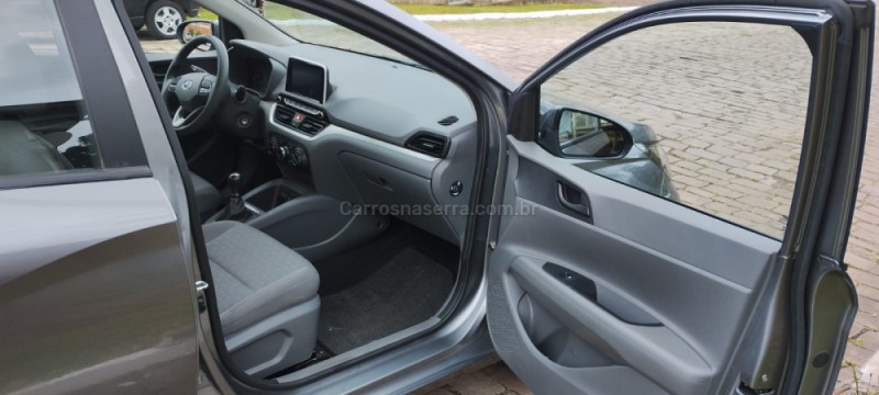 HB20S 1.0 COMFORT PLUS 12V FLEX 4P MANUAL - 2024 - FARROUPILHA