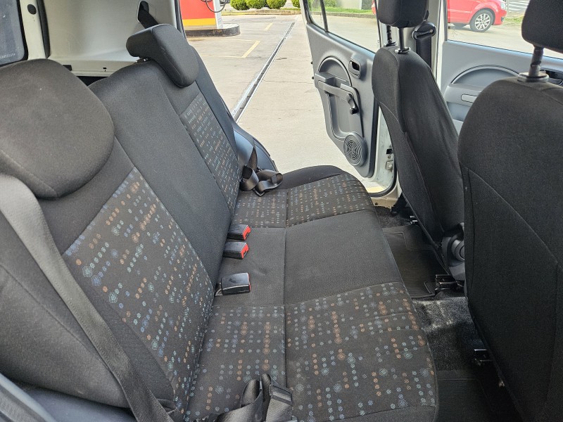 UNO 1.0 EVO VIVACE 8V FLEX 4P MANUAL - 2015 - CAXIAS DO SUL