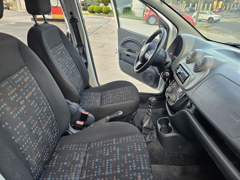 UNO 1.0 EVO VIVACE 8V FLEX 4P MANUAL - 2015 - CAXIAS DO SUL