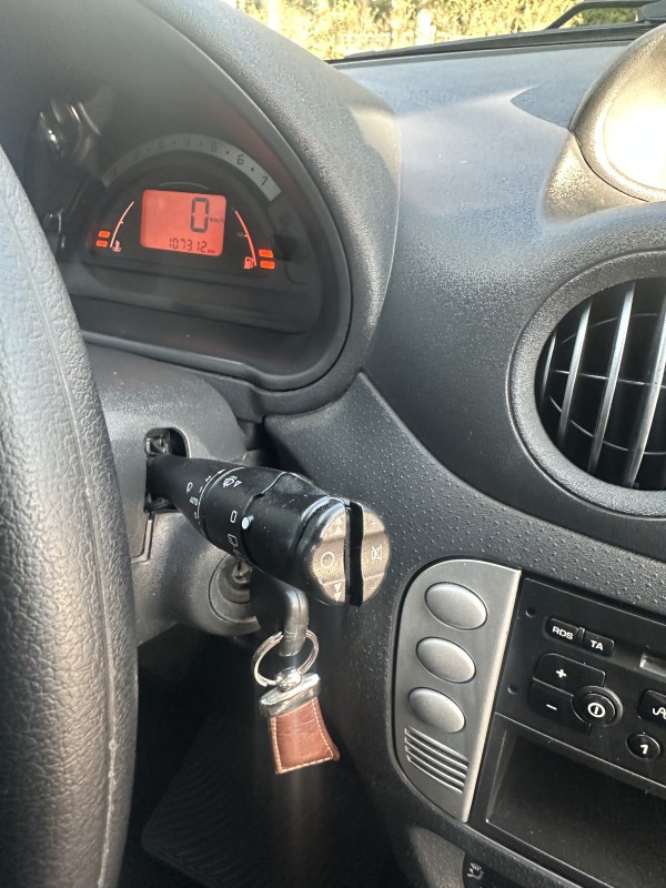 C3 1.4 I GLX 8V GASOLINA 4P MANUAL - 2011 - CAXIAS DO SUL