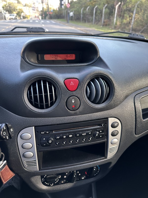 C3 1.4 I GLX 8V GASOLINA 4P MANUAL - 2011 - CAXIAS DO SUL