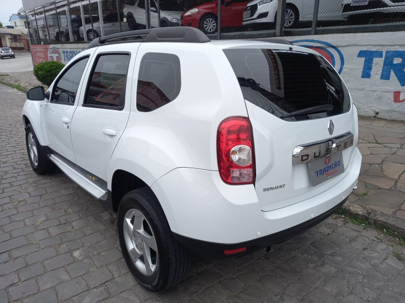 DUSTER 1.6 EXPRESSION 4X2 16V FLEX 4P MANUAL - 2015 - CAXIAS DO SUL