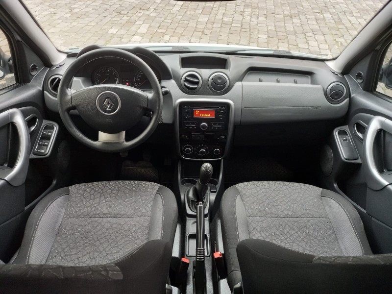 DUSTER 1.6 EXPRESSION 4X2 16V FLEX 4P MANUAL - 2015 - CAXIAS DO SUL