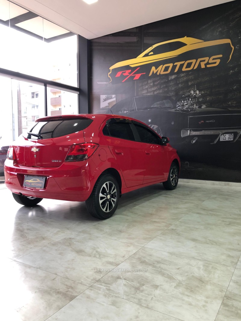 ONIX 1.4 MPFI LT 8V FLEX 4P MANUAL - 2016 - CAXIAS DO SUL