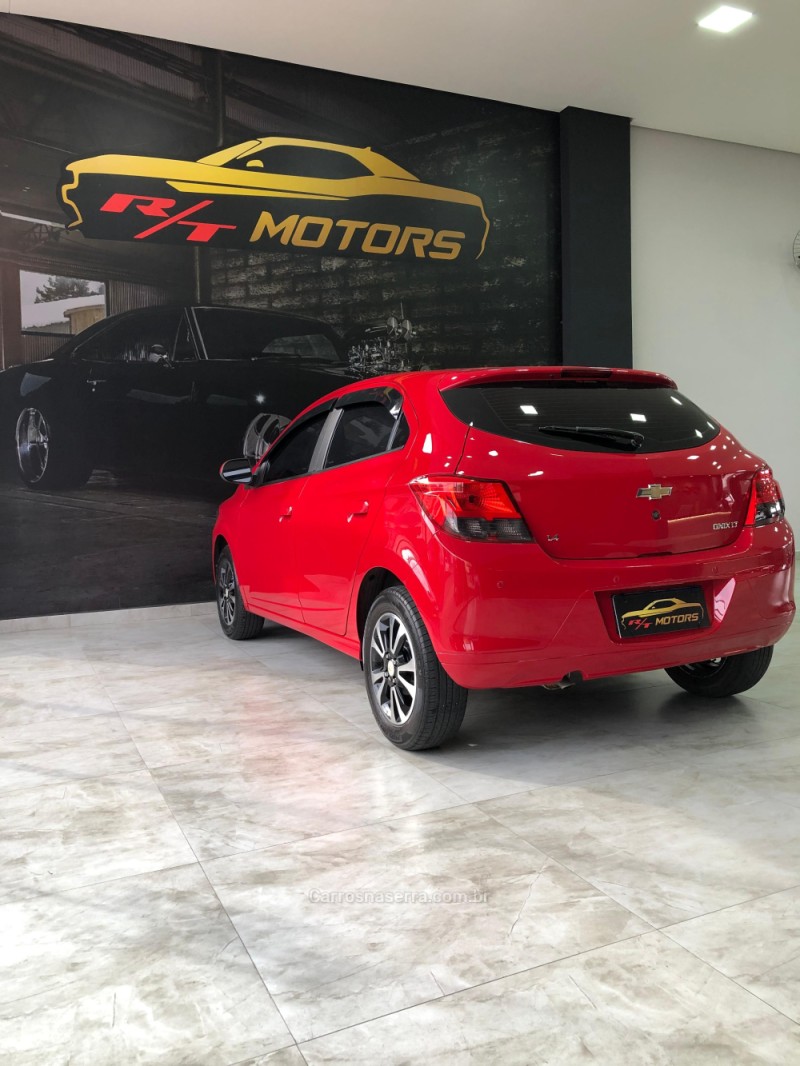 ONIX 1.4 MPFI LT 8V FLEX 4P MANUAL - 2016 - CAXIAS DO SUL