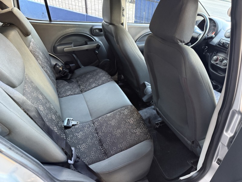 UNO 1.0 EVO VIVACE 8V FLEX 4P MANUAL - 2012 - CAXIAS DO SUL
