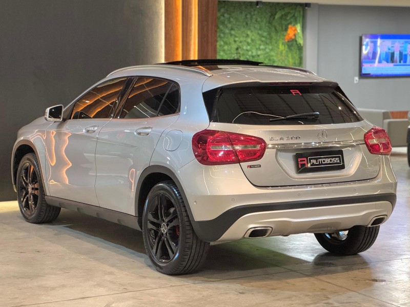 GLA 200 1.6 CGI ENDURO 16V TURBO FLEX 4P AUTOMÁTICO - 2016 - NOVO HAMBURGO