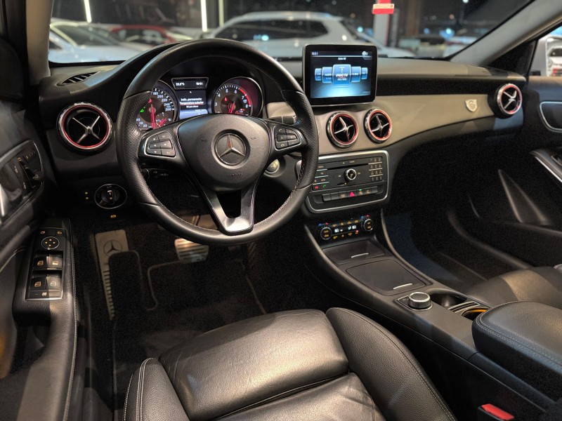 GLA 200 1.6 CGI ENDURO 16V TURBO FLEX 4P AUTOMÁTICO - 2016 - NOVO HAMBURGO
