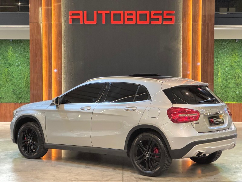 GLA 200 1.6 CGI ENDURO 16V TURBO FLEX 4P AUTOMÁTICO - 2016 - NOVO HAMBURGO