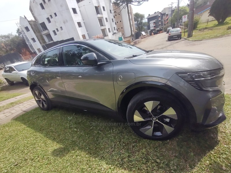 MÉGANE E-TECH ELÉTRICO 4P AUTOMÁTICO - 2024 - GRAMADO