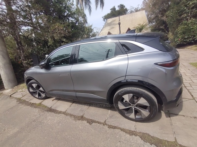 MÉGANE E-TECH ELÉTRICO 4P AUTOMÁTICO - 2024 - GRAMADO