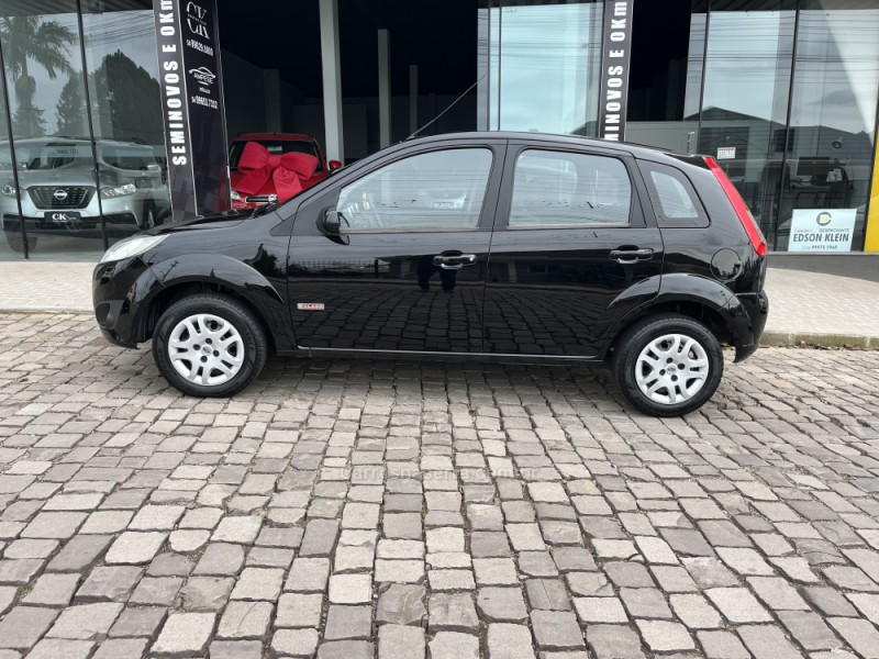 fiesta 1.6 mpi class hatch 8v flex 4p manual 2013 veranopolis