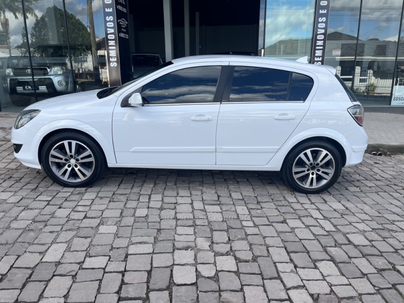 vectra 2.0 mpfi gt x hatch 8v flex 4p automatico 2011 veranopolis